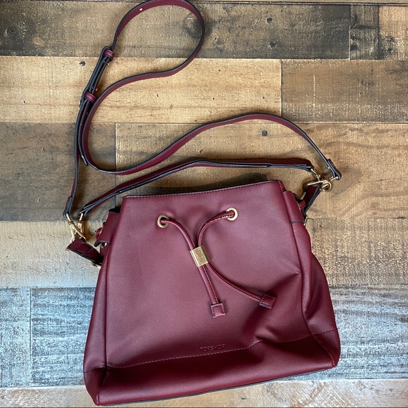 drawstring crossbody bag